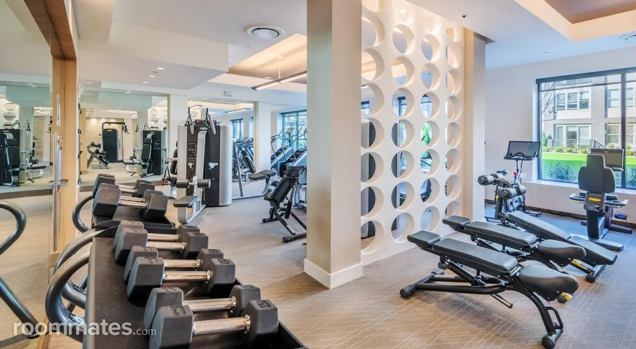 Profile photo 8 of 10