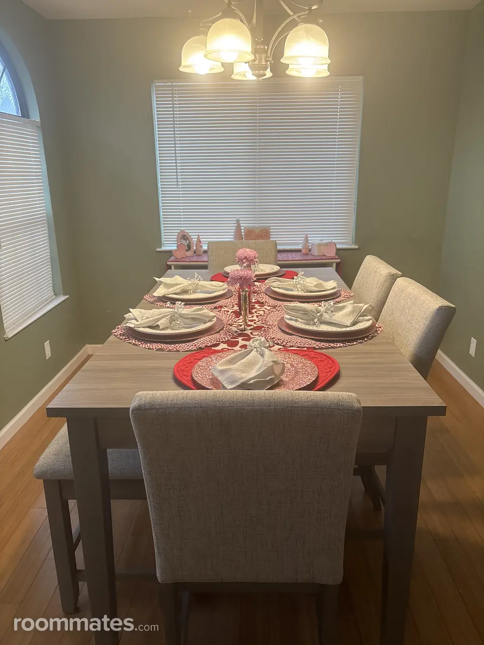 Profile photo 3 of 8