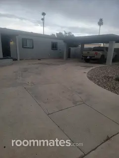 Room for rent in Phoenix, AZ $800, house