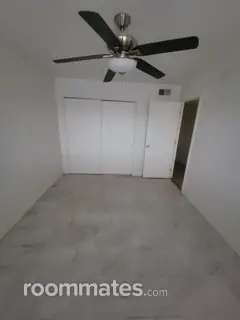 Room for rent in Phoenix, AZ $800, house