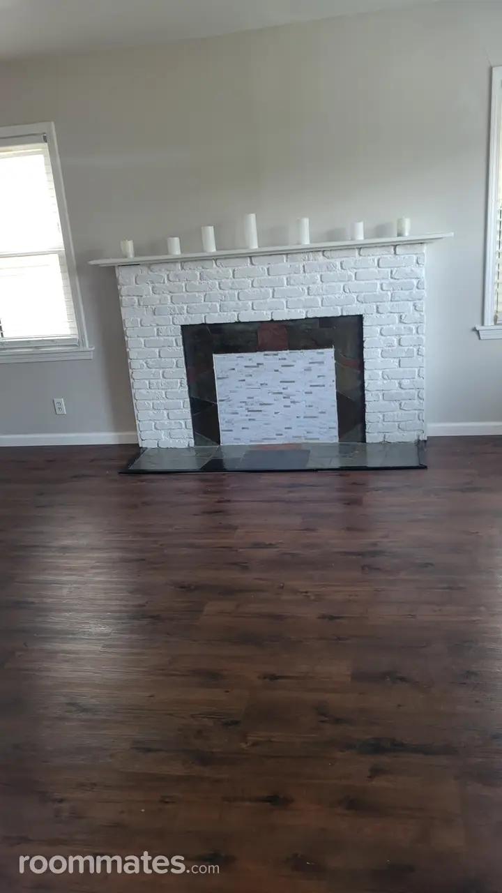 Profile photo 1 of 8