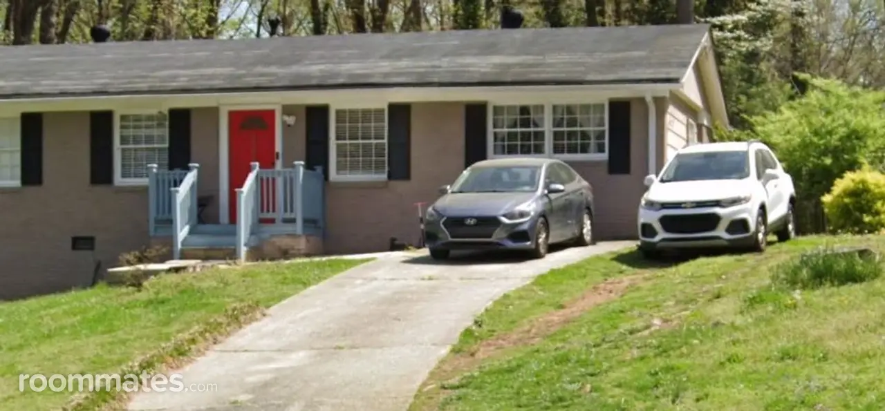 Profile photo 1 of 2