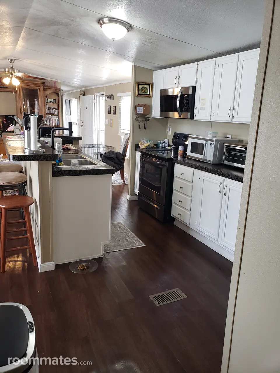 Profile photo 6 of 11