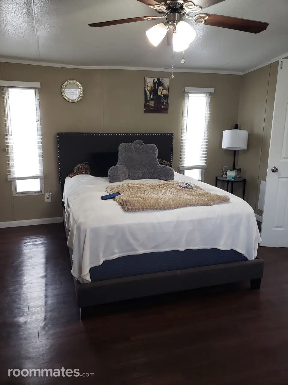 Profile photo 3 of 11