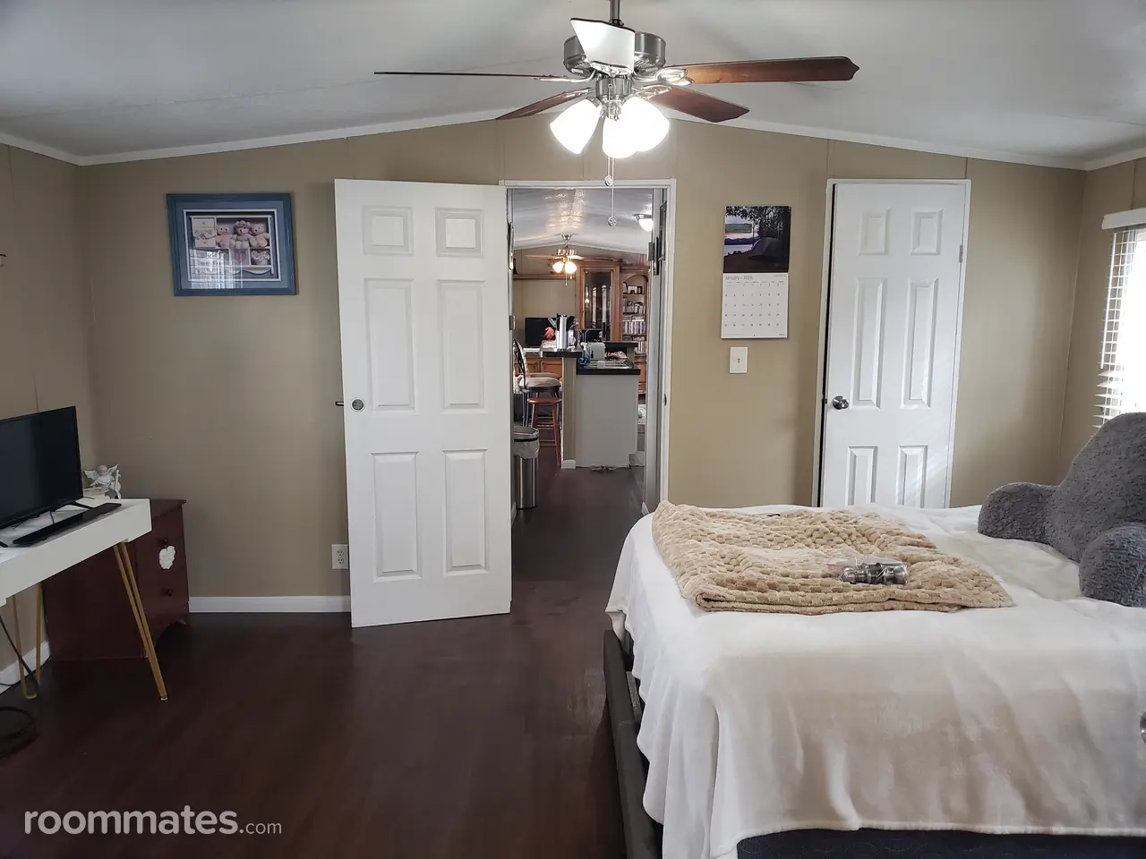 Profile photo 2 of 11