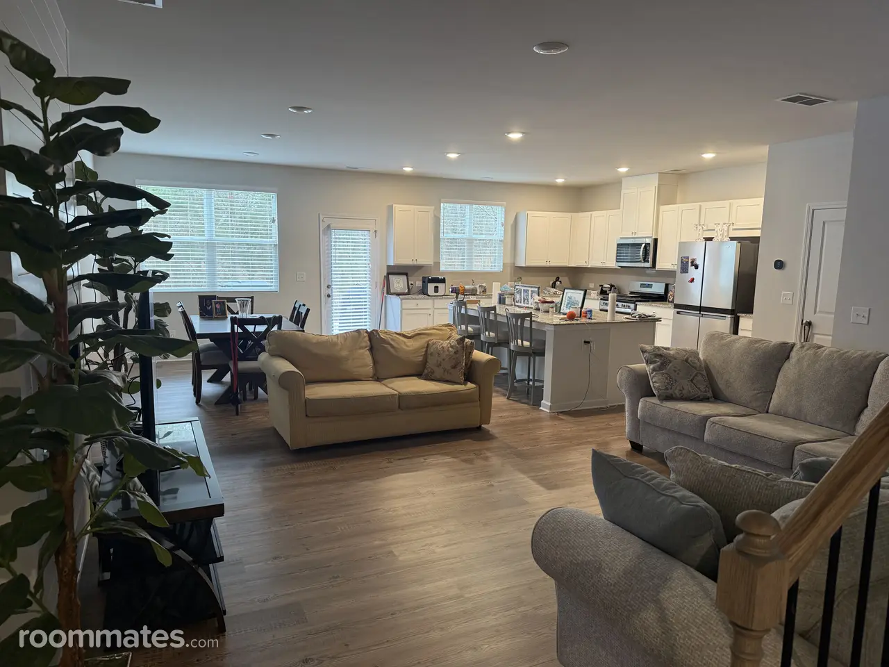 Profile photo 4 of 9