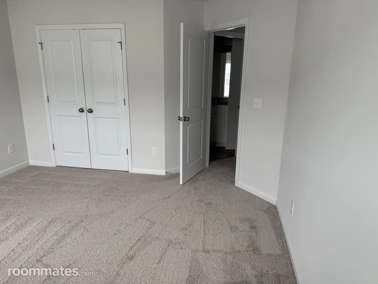 Profile photo 5 of 9