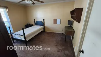 Room for rent in Dallas, TX $1000, house
