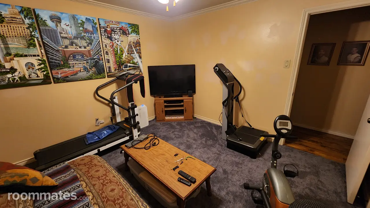 Profile photo 7 of 15