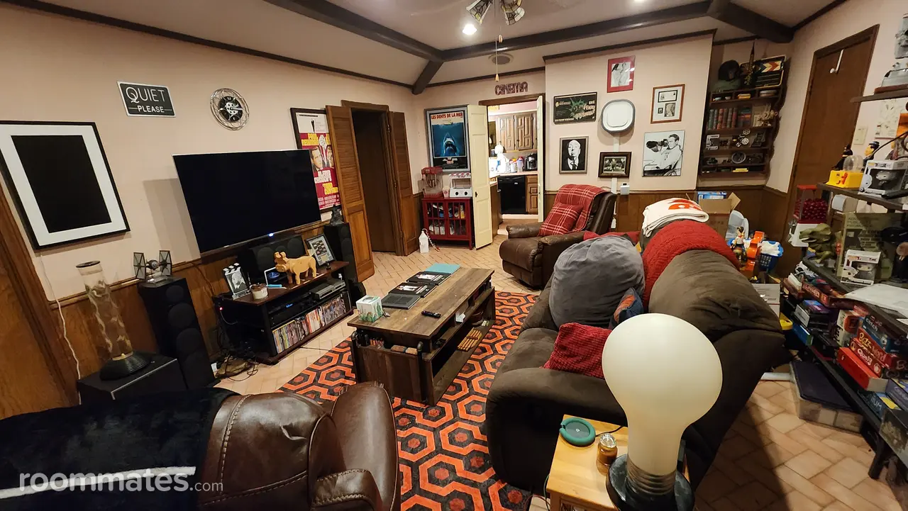 Profile photo 6 of 15