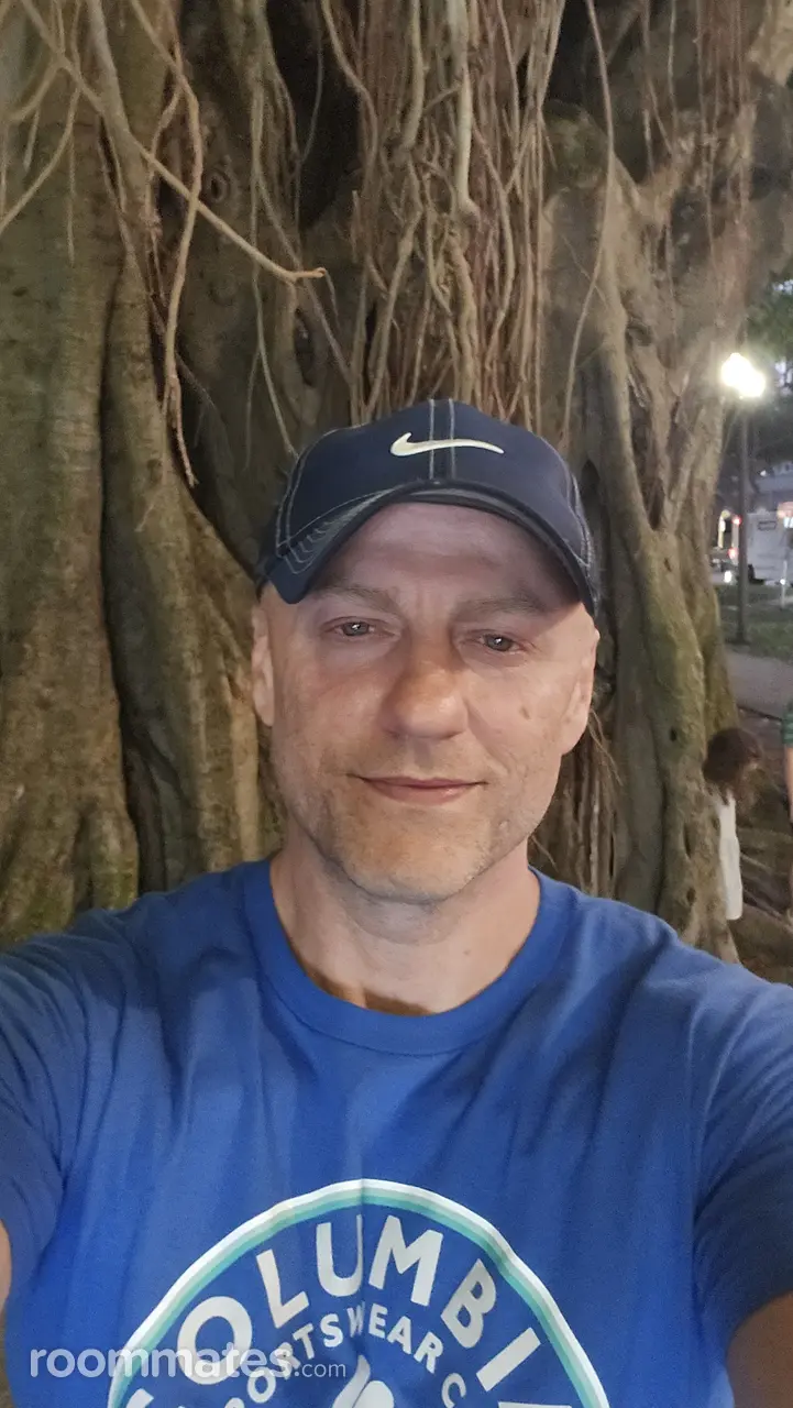 Profile photo 1 of 1