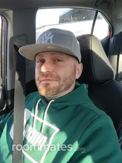 Roommate looking Hendersonville, NC, $700