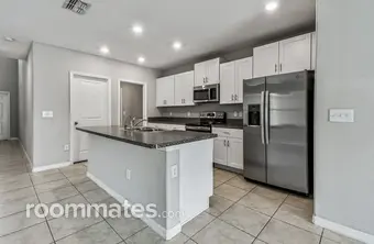 Room for rent in Tampa, FL $750, house