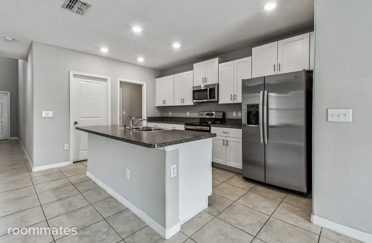 Profile photo 2 of 13