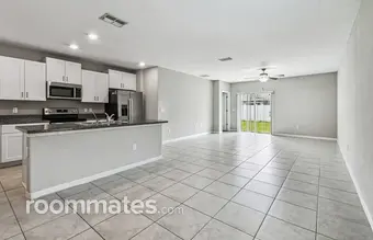 Room for rent in Tampa, FL $750, house