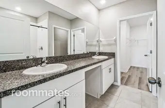 Room for rent in Tampa, FL $750, house