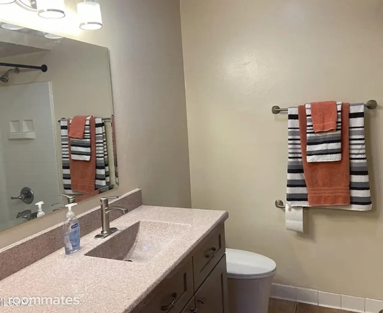 Profile photo 3 of 7