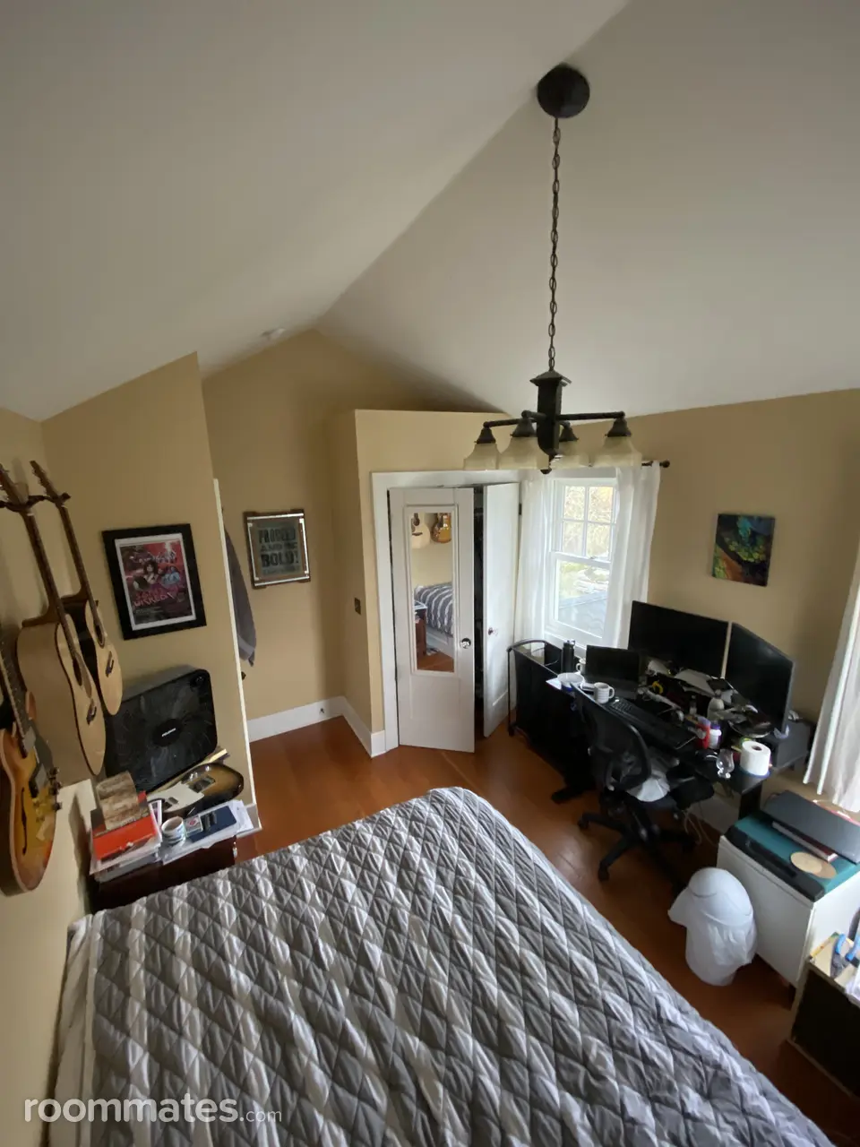 Profile photo 1 of 9