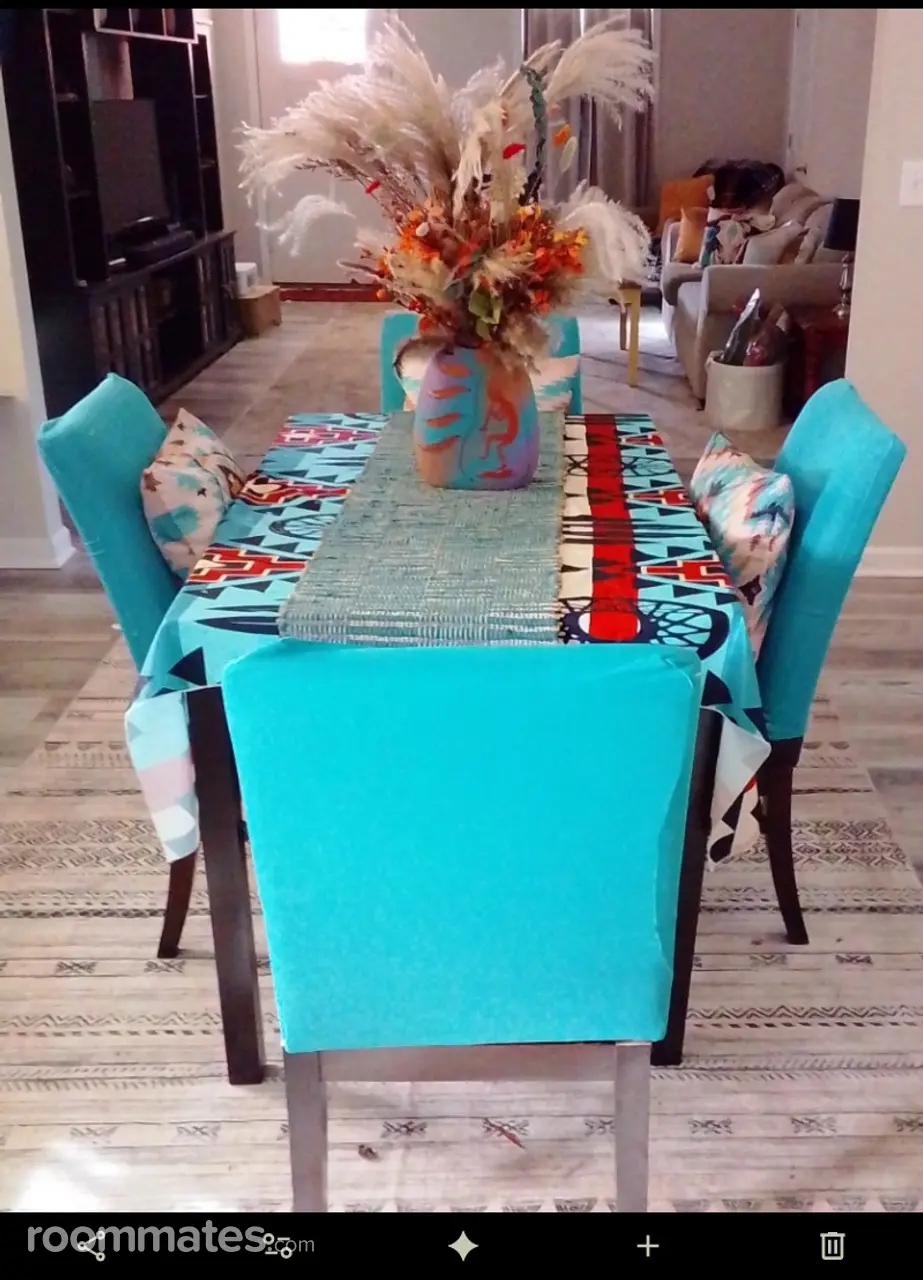 Profile photo 5 of 10