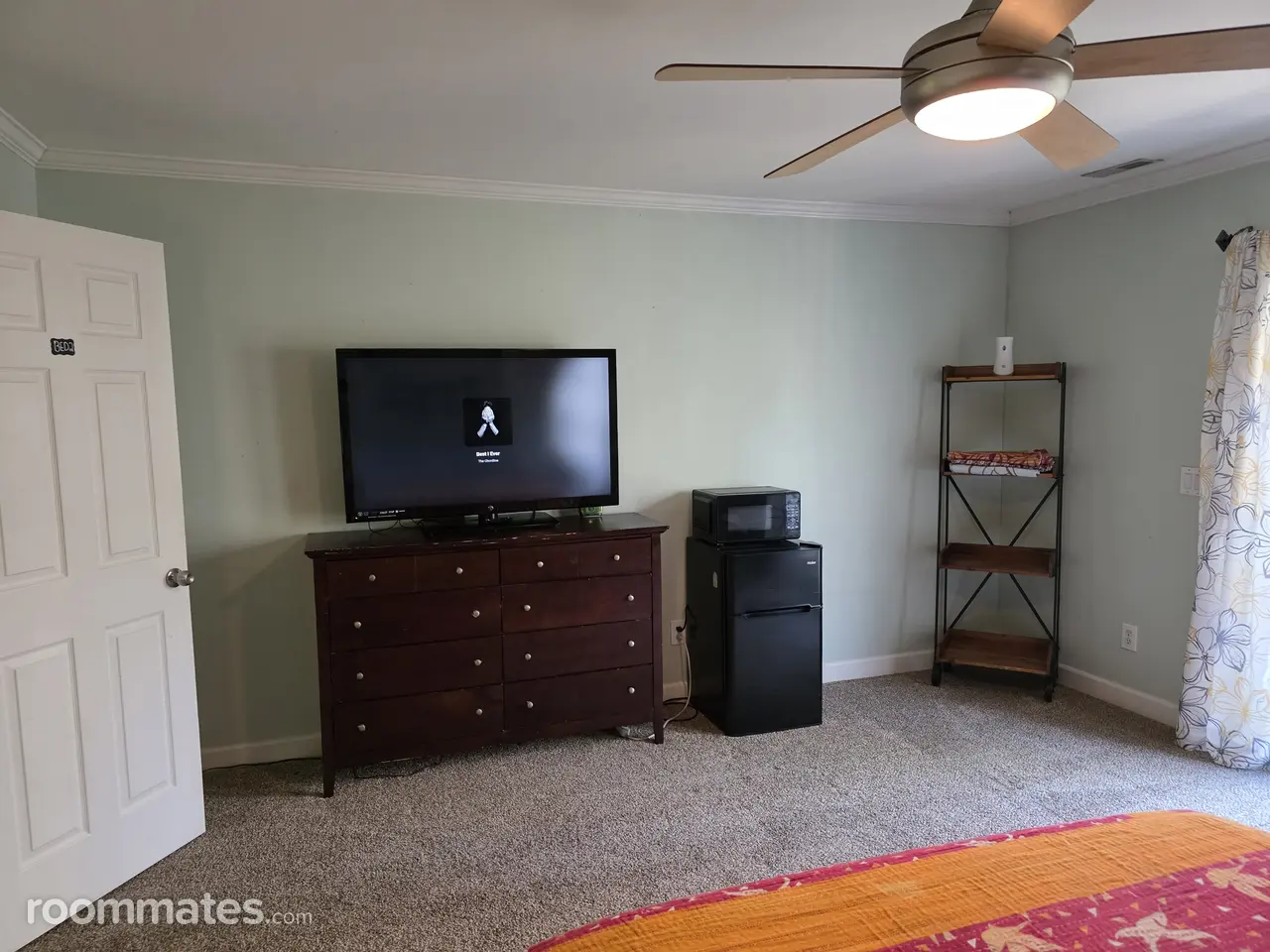 Profile photo 3 of 17