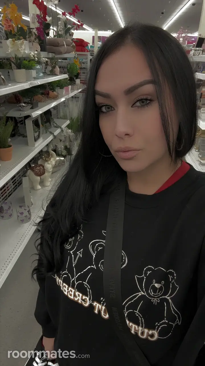 Profile photo 4 of 4