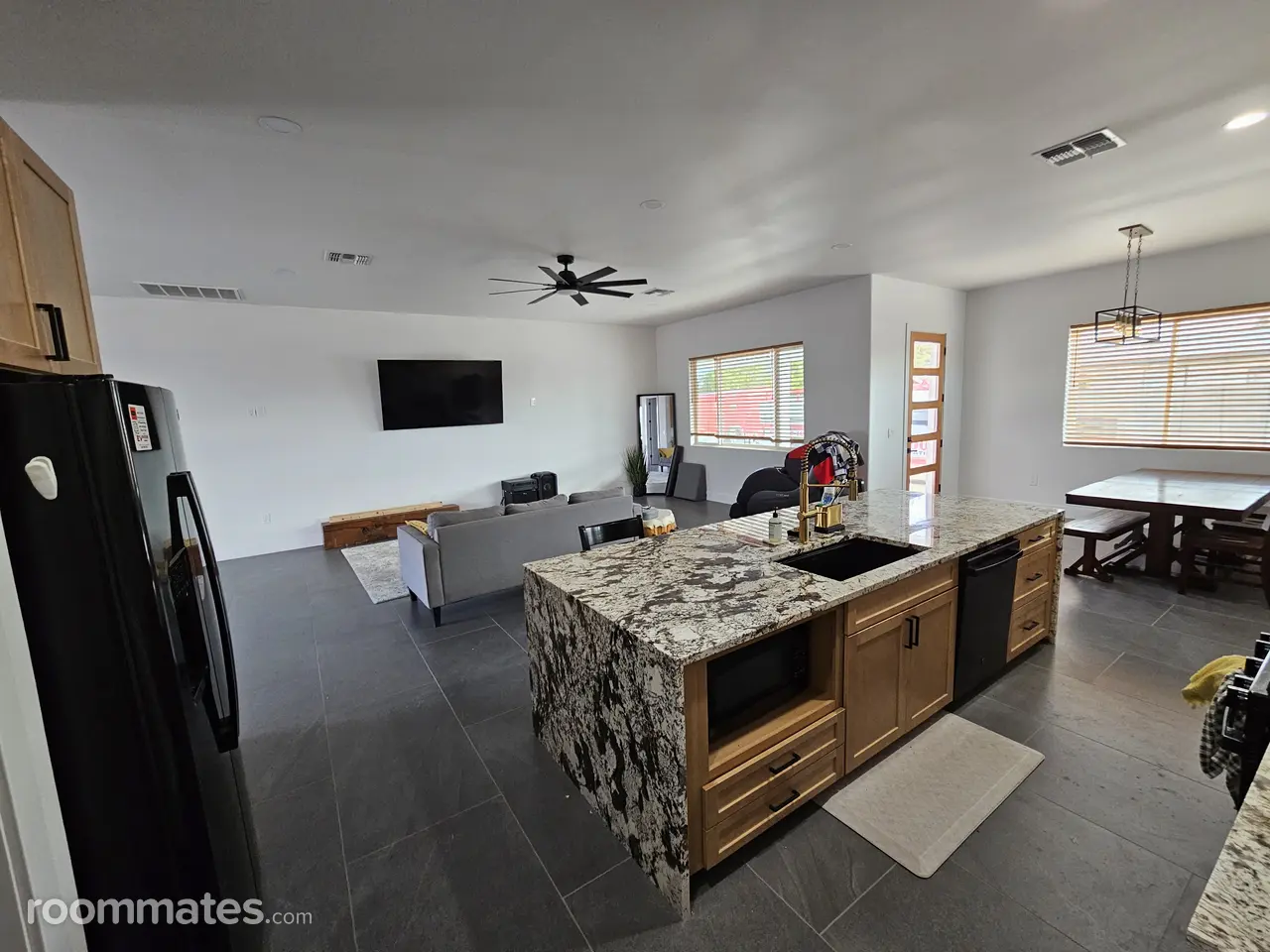 Profile photo 2 of 11