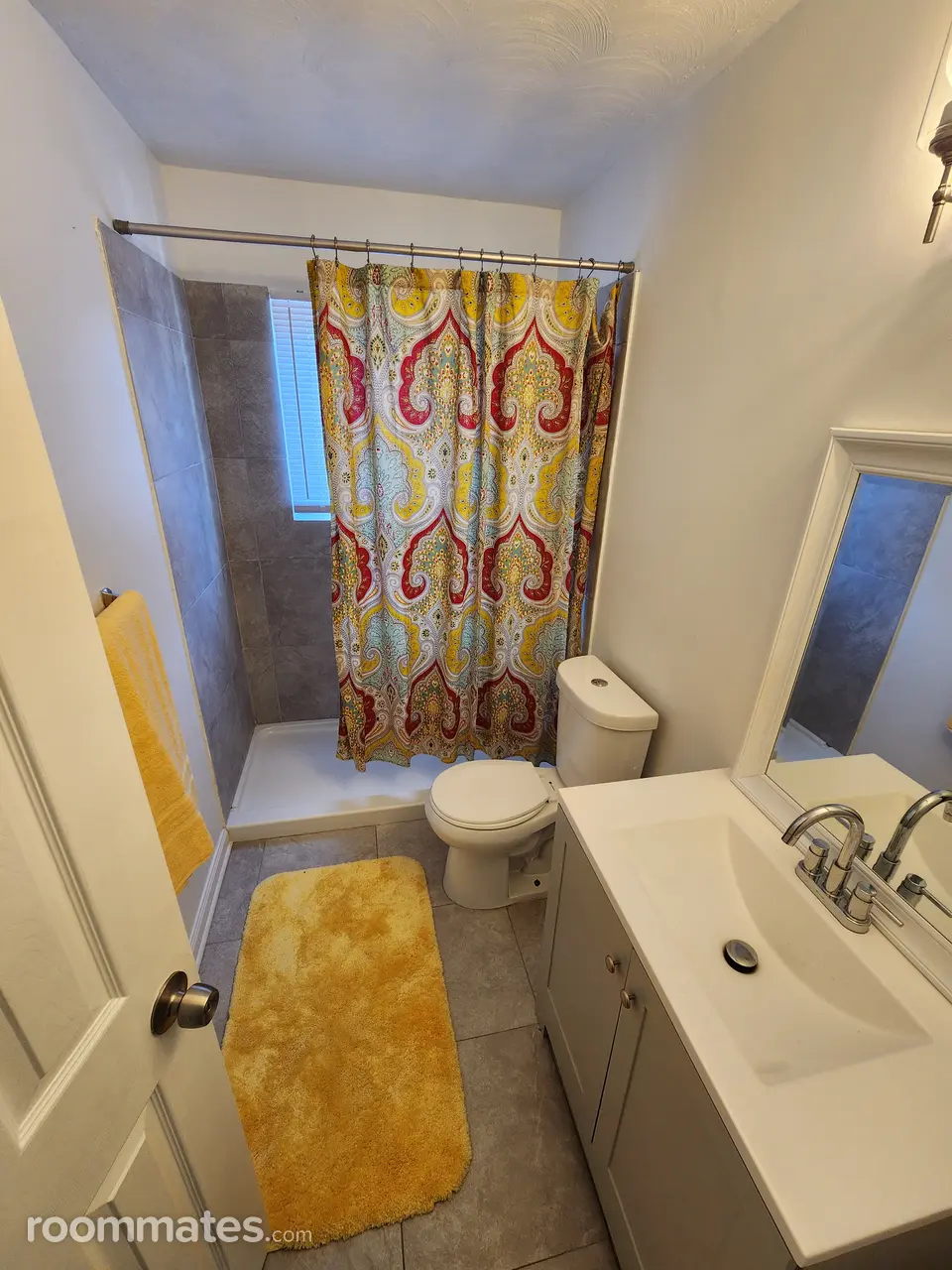 Profile photo 4 of 6