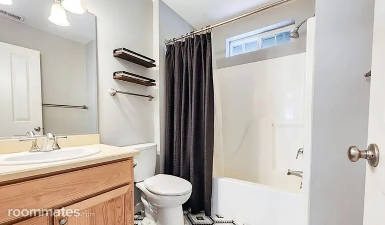 Profile photo 5 of 14