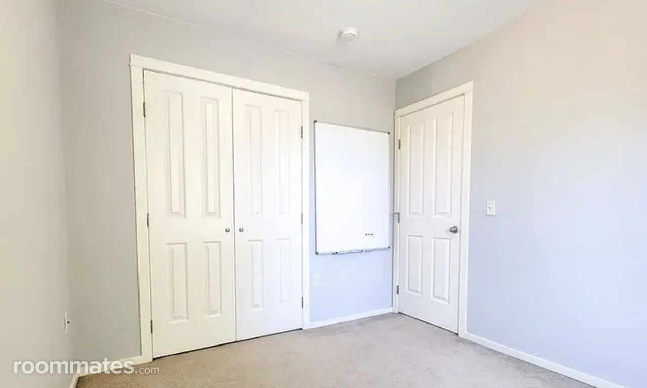 Profile photo 4 of 14