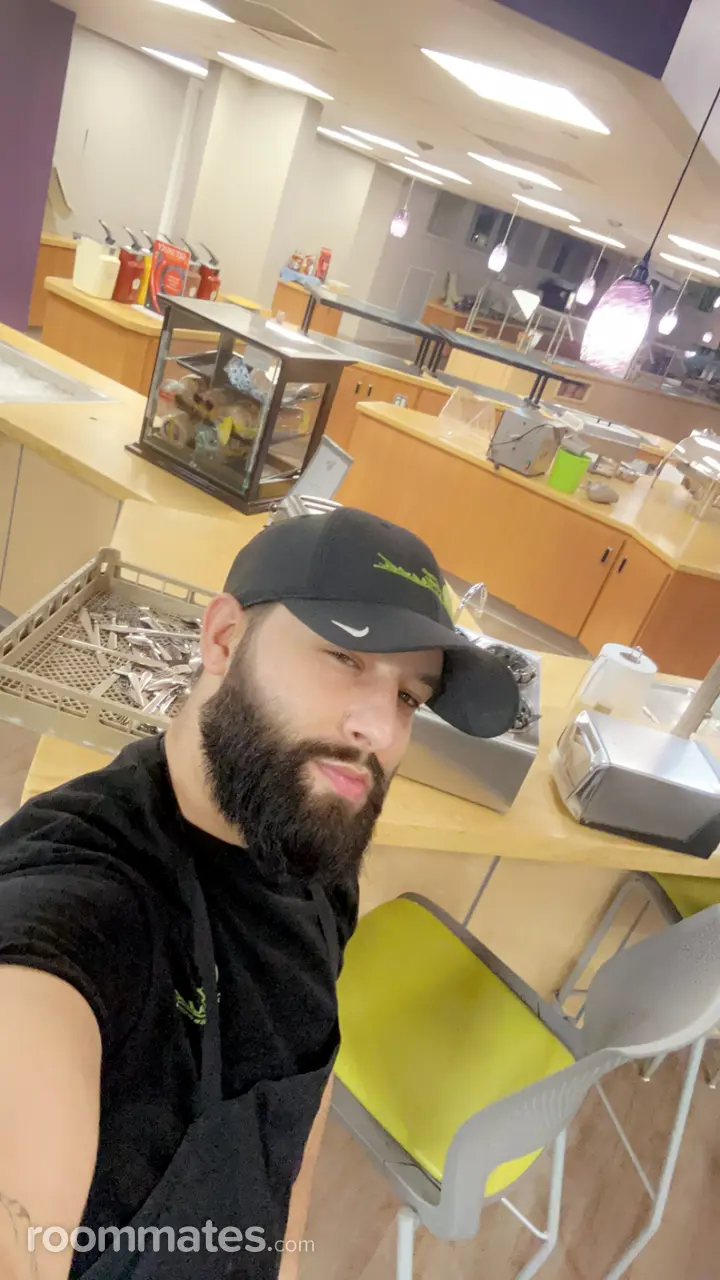 Profile photo 1 of 1