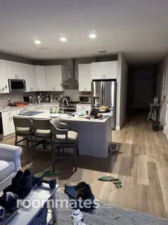 Room for rent in Jacksonville Beach, FL $1500, house