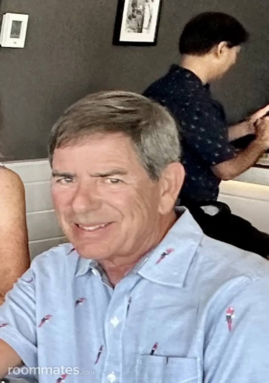 Profile photo 7 of 7