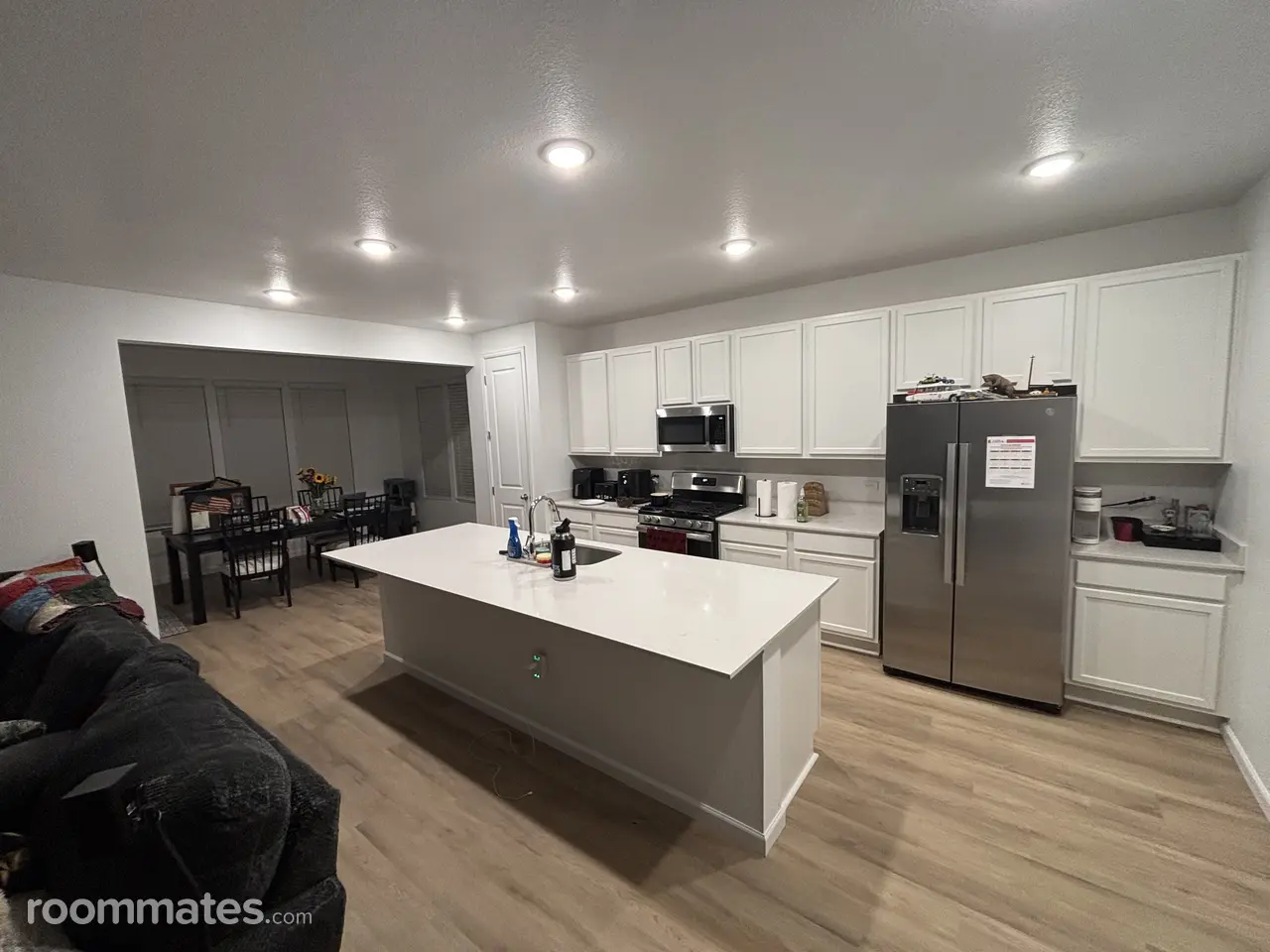 Profile photo 3 of 4