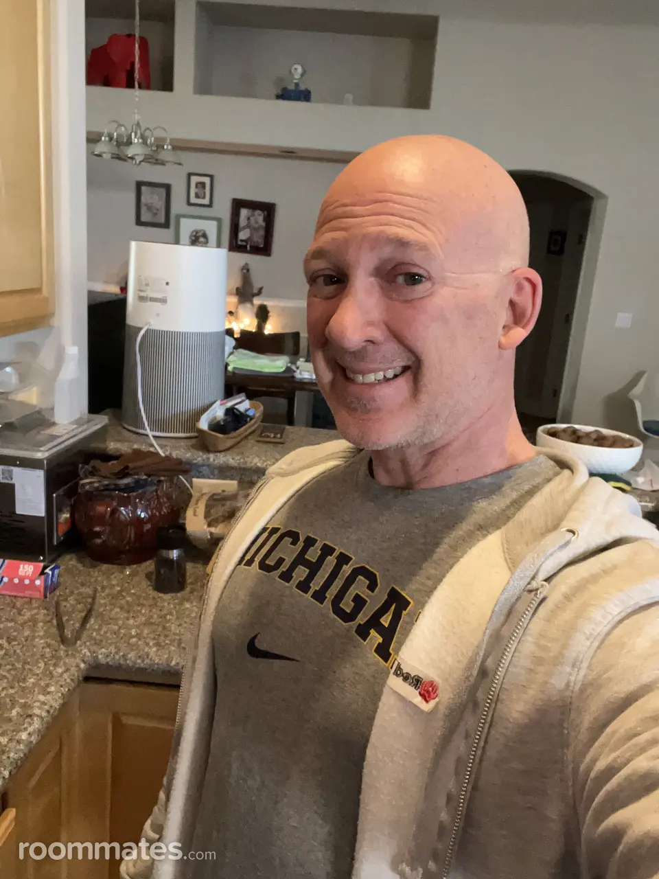 Profile photo 2 of 3