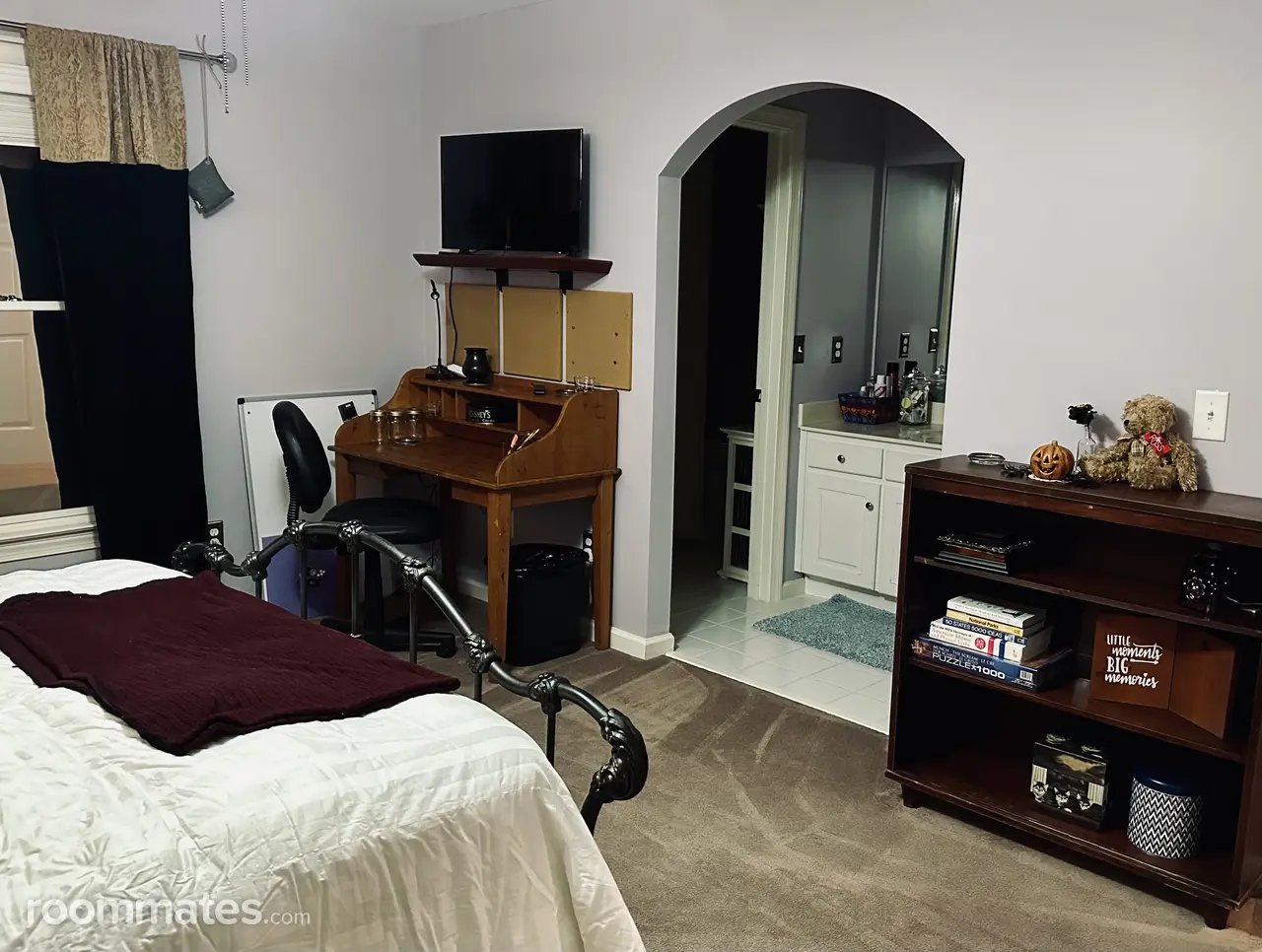 Profile photo 3 of 12