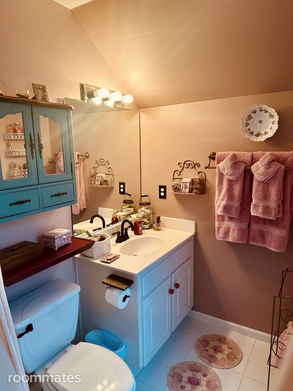 Profile photo 4 of 12