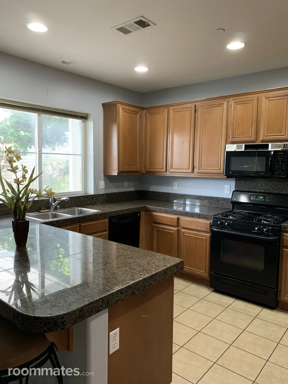 Profile photo 5 of 8