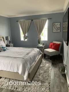 Room for rent in Oxnard, CA $1350, house