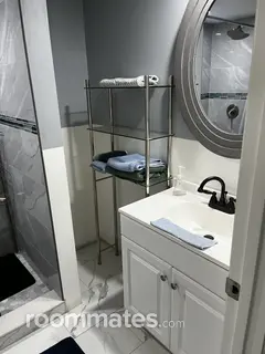 Room for rent in Bradenton, FL $850, house