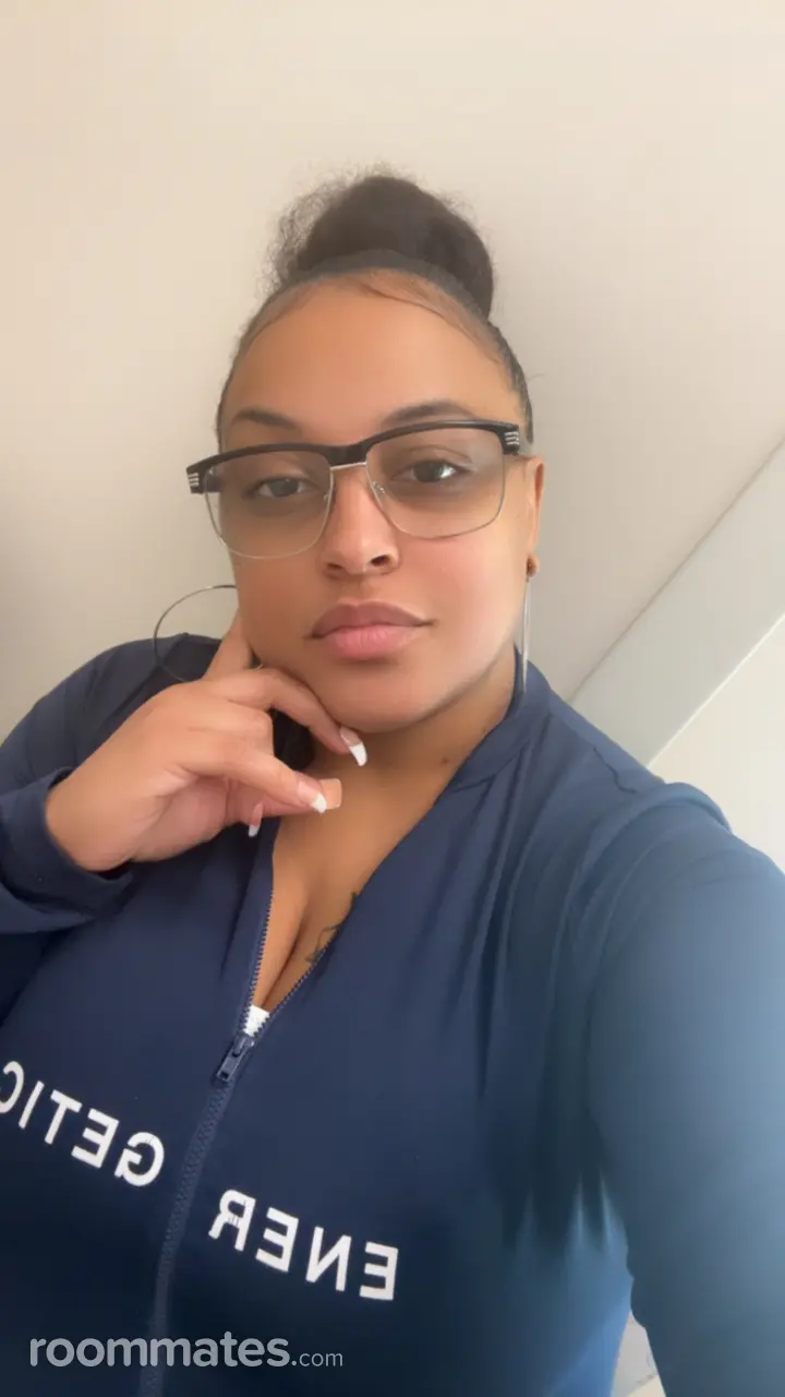 Profile photo 10 of 10