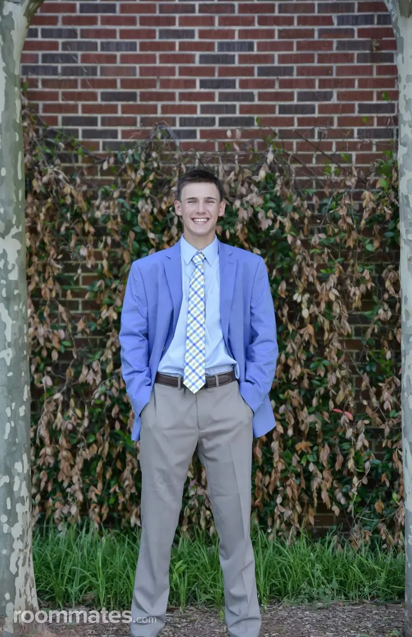 Profile photo 1 of 1