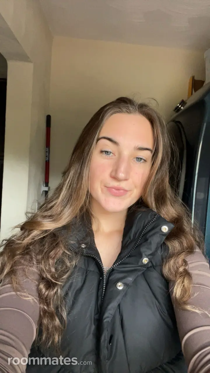 Profile photo 1 of 3