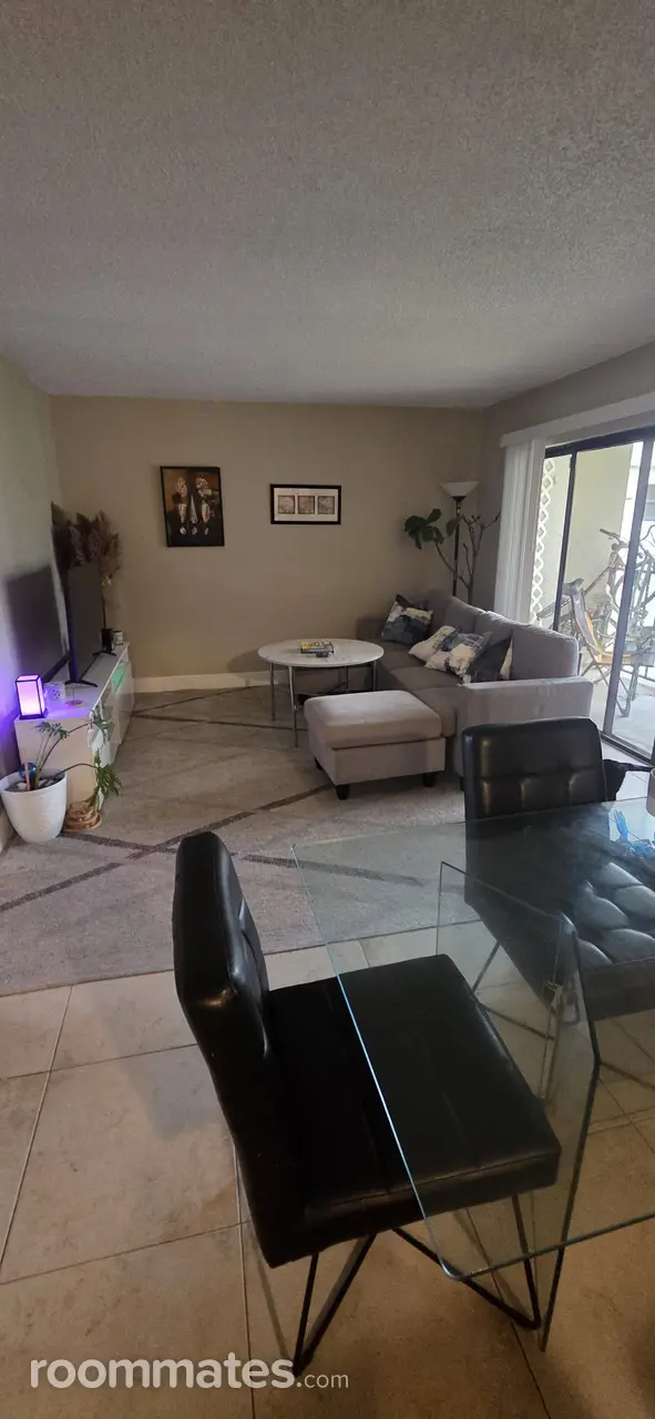 Profile photo 1 of 14