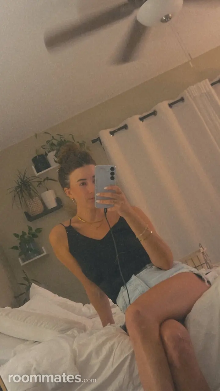 Profile photo 5 of 14