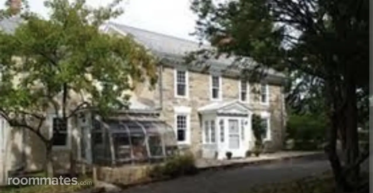 Profile photo 1 of 7