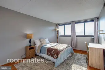 Room for rent in Alexandria, VA $1600, condo