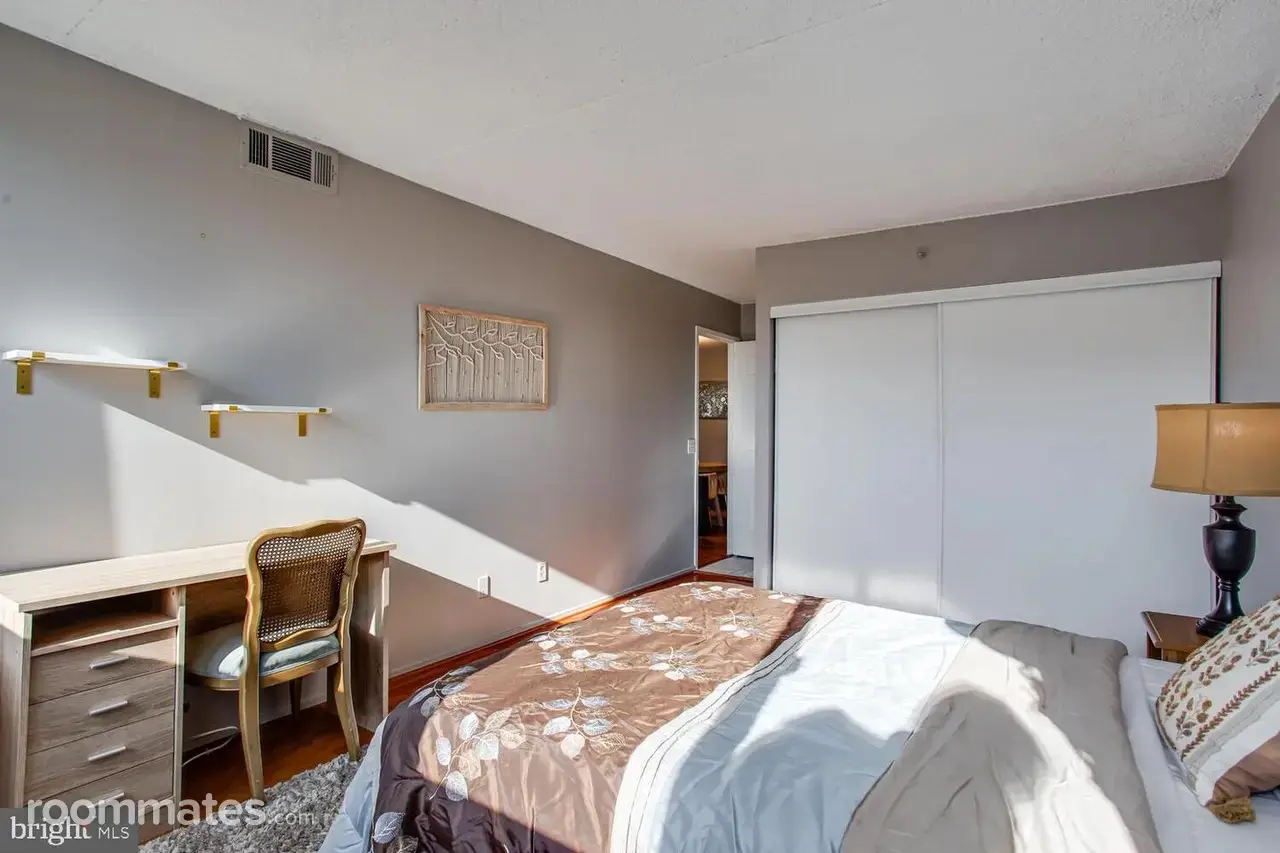 Profile photo 2 of 11