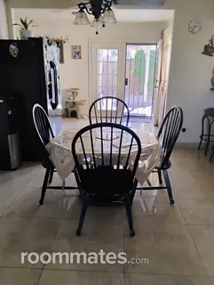 Room for rent in Mesa, AZ $900, house