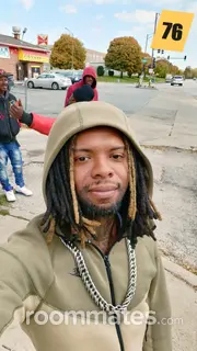 Roommate looking Chicago, IL, $500