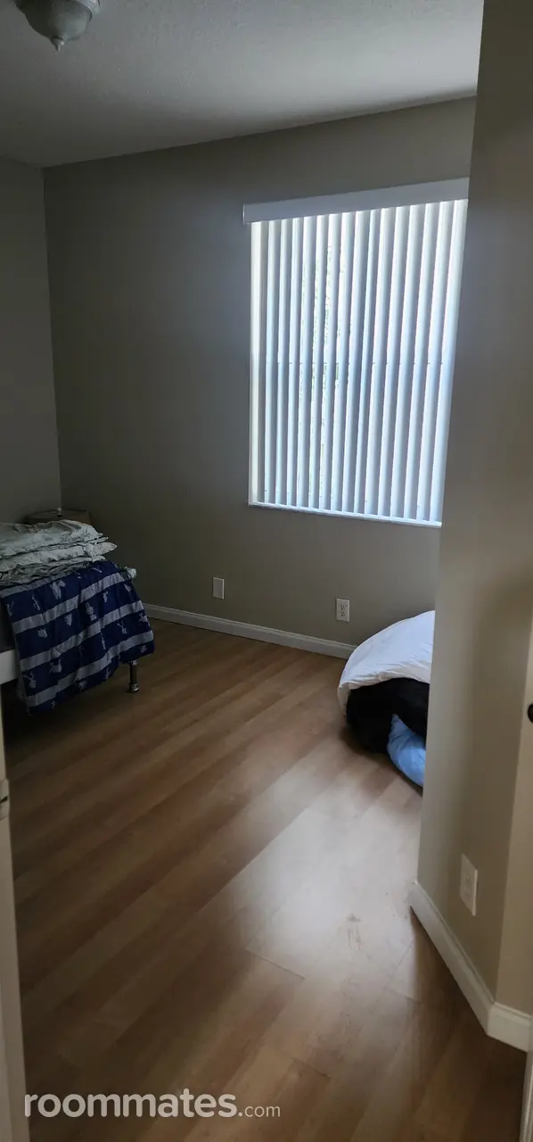 Profile photo 5 of 10